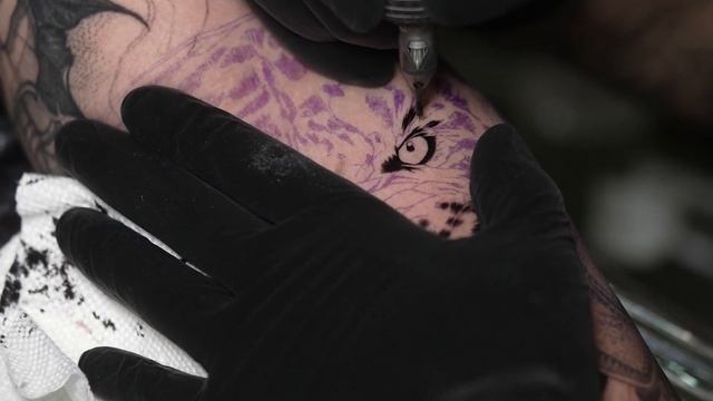 REALISTIC BLACK & GREY TIGER TATTOO | TIMELAPSE смотреть онлайн