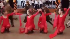 Танец ко Дню Победы. .