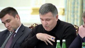 Аваков выложил видео скандала с Саакашвили на заседании правительства Украины 14.12.2015