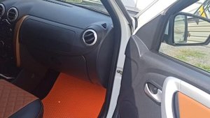 D - уплотнитель. Пыле - грязе защита авто.
Грязный Ларгус кросс ? https://zen.yandex.ru/video/watch