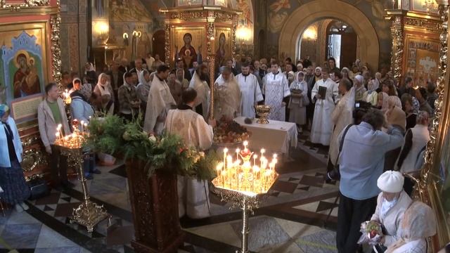 Преображение Господне. Яблочный спас. Освящение плодов. 2020.08.19 г. смотреть онлайн