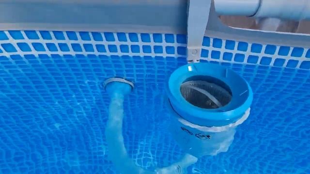 Бассейн INTEX спустя 2 месяца. Чистая вода. смотреть онлайн