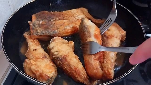 Самый простой способ приготовления вкусной рыбы | Жареная рыба смотреть онлайн