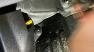 2020 Renault Captur OBD Port Location