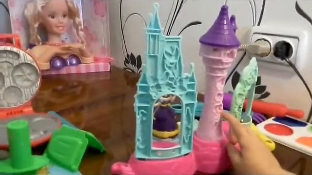 18 Диана с мишкой играют в набор Play-Doh Сказочный замок принцесс Диснея и украшают Ариэль смотреть онлайн