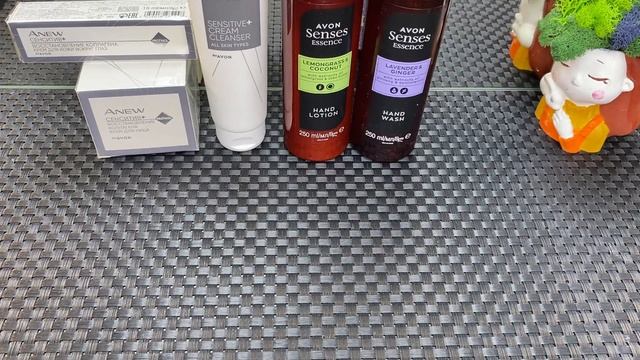 БОЛЬШАЯ РАСПАКОВКА НОВИНОК 9 и 10 каталога AVON смотреть онлайн