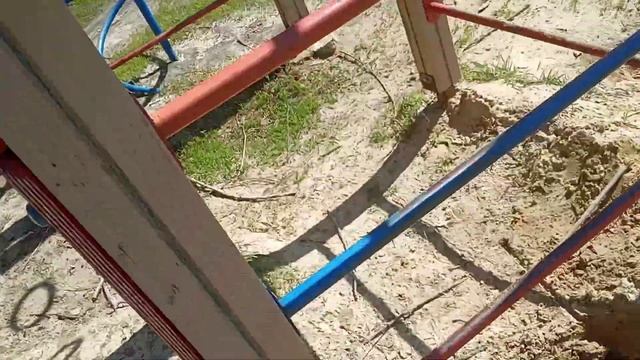 Привезли песок для песочницы... смотреть онлайн