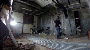 Из гаража в ангар 3-я серия. Возводим стены и потолок своими руками.