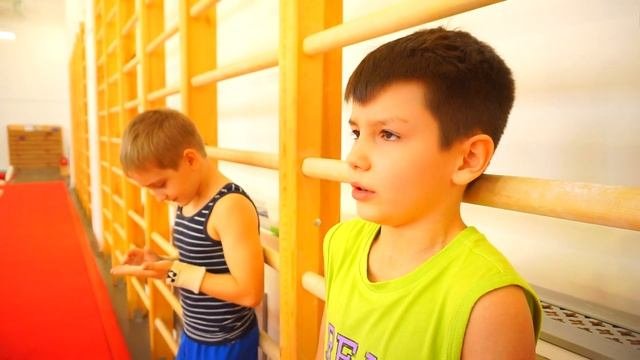 Заруба гимнастов на призы от подписчиков этап 2 /ГИМНАСТИЧЕСКИЙ ВЫЗОВ! #заруба #спортивнаягимнастик
