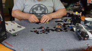 Time-Lapse: LEGO 75304 Star Wars Darth Vader Helmet