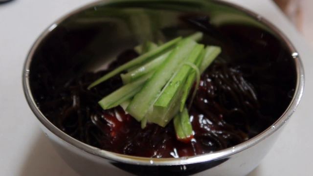 ENG) vlogㅣ🍗에어프라이어로 로스트 치킨 만들기, 재택근무하고 여유로운 주말 보내는 집순이 브이로그, 아이패드프로 언박싱, 훈재연어샐러드, 곤약볶음밥, 바질토마토청