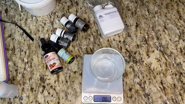 Рецепт серума под глаза  - разглаживает морщины, убирает чёрные круги и мешки, увлажняет кожу. смотреть онлайн