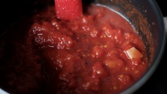 ПРЯНЫЙ ТОМАТНЫЙ С КРАСНОЙ ЧЕЧЕВЦЕЙ И ИМБРЕМ смотреть онлайн