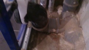 Установка инсталляции (подвесного унитаза)