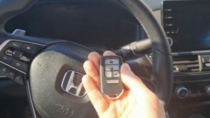 Хонда Аккорд 10 2019 сделать дубликат чип ключа зажигания на 5 кнопок с автозапуском в Минске