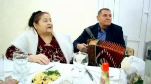 Зоя и Валера на свадьбе отжигали.