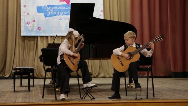 "Музыкальные звездочки-2013" Гитарный дуэт: Елизавета Алексеева, Илья Доронин смотреть онлайн