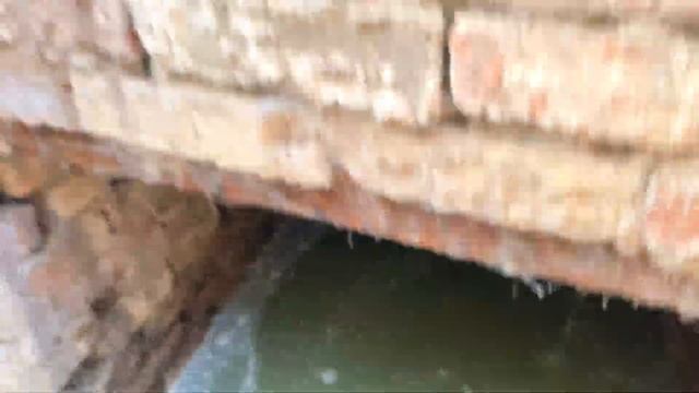 СЕПТИК ИЗ КИРПИЧА 5 ЛЕТ СПУСТЯ Что ВНУТРИ? Септик Своими Руками смотреть онлайн