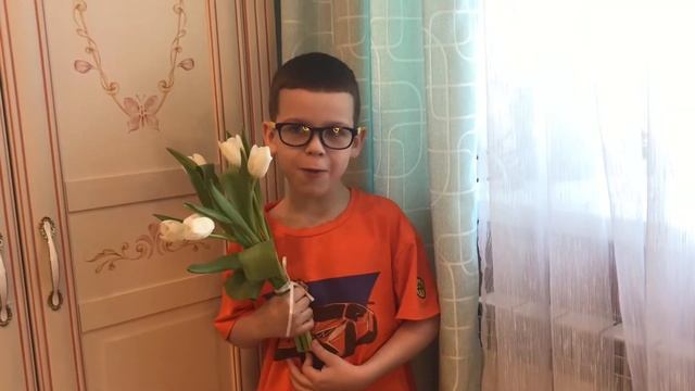 ЧТО ПОДАРИТЬ ДЕВОЧКАМ НА 8 МАРТА??? смотреть онлайн