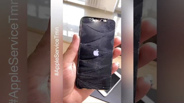 Замена стекла iPhone XS в Тюмени