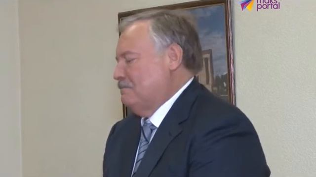 Константин Затулин получил удостоверение депутата госдумы смотреть онлайн
