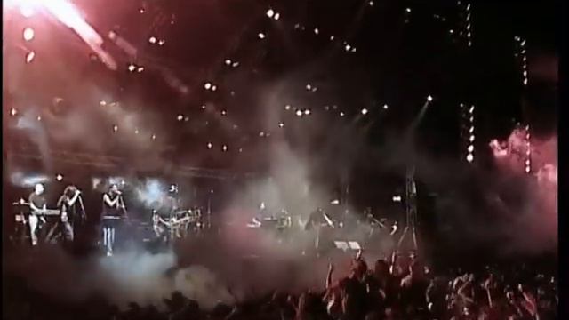 Andrés Calamaro - Mil horas. Made in Argentina. Directo 2005 смотреть онлайн