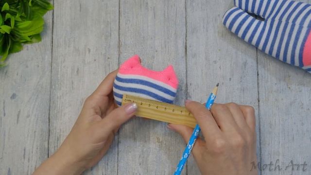 ?Двое маленьких котят на кроватке сладко спят...?Из носков, без клея?? смотреть онлайн