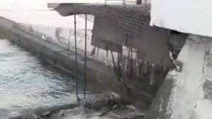 Неудачная заливка бетона.