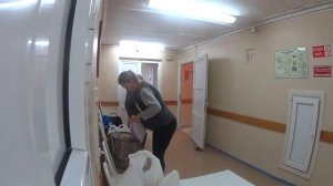 Начались схватки, отошли воды, едем рожать малыша. Взгляд на роддом изнутри. Родился мальчик.