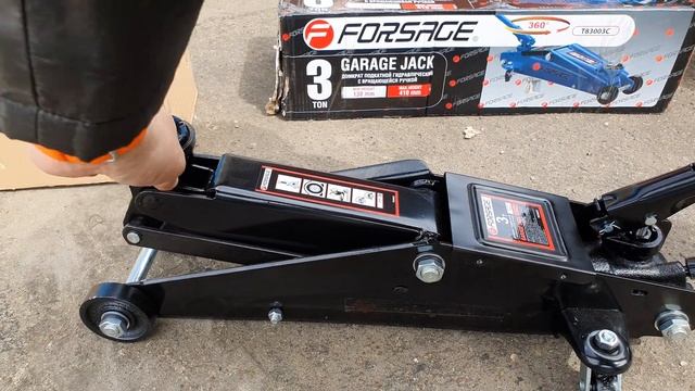 Распаковка - Подкатной домкрат Forsage F-T83003C смотреть онлайн
