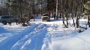 Ford Explorer 3 снег в лесу