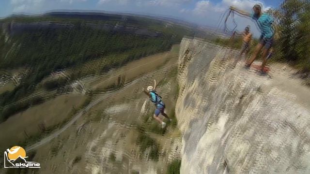 Таисия Качи-Кальон Роупджампинг в Крыму с командой Скайлайн смотреть онлайн