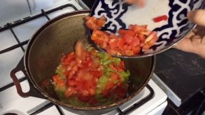 Жареный баклажан с овощами. Это блюдо всегда у нас в холодильнике.