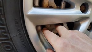 Как стучит суппорт износ пальцев суппорта
