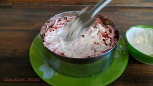 Праздничный салат с курицей и ветчиной. Салат 21век | 21st century salad