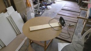 Как вырезать ровный круг. Циркуль для электролобзика