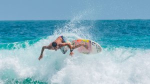 SURFING Nai Harn
