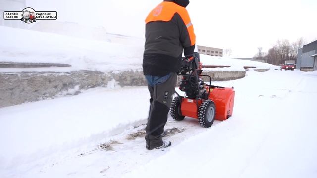 Работа снегоуборщика Husqvarna (Хускварна) - Садовые Механизмы