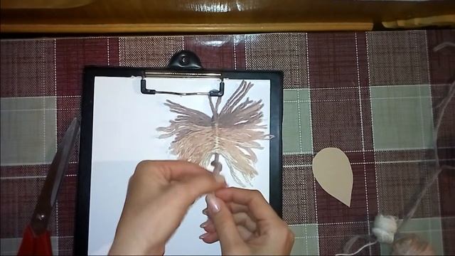 2 варианта как сделать ПЕРО (листик) из ниток своими руками в технике макраме