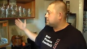 Коллекционер пивных бокалов