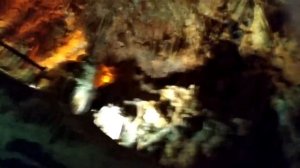 Пещера Алания рядом с пляжем Клеопатры.