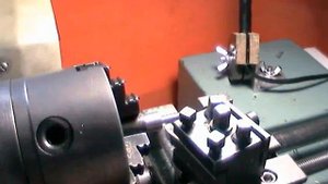 Токарный станок Универсал 2  Обработка детали типа винт