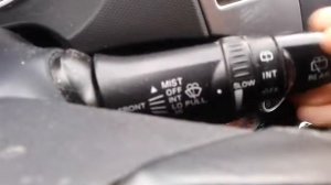 Видео: Как включить дворники в Mitsubishi Outlander XL?