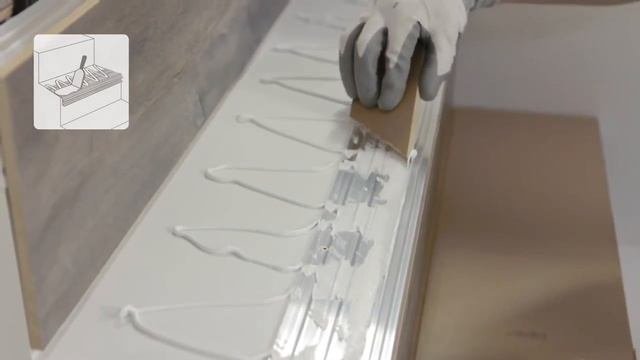 Укладка ламината и профиля Quick Step Incizo на лестницу