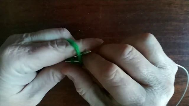 Как связать простой узор из лицевых и изнаночных петель. Вязание с нуля.Узоры спицами. Вяжем вместе