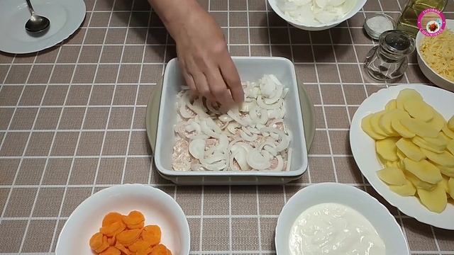 Очень вкусная картофельная запеканка с курицей и сыром в духовке