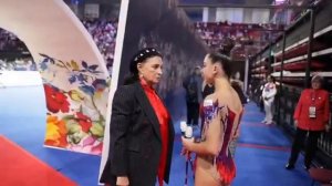 Ирина Винер подготавливает Лалу Крамаренко перед выходом на ковёр|| Irina Viner and Lala Kramarenko