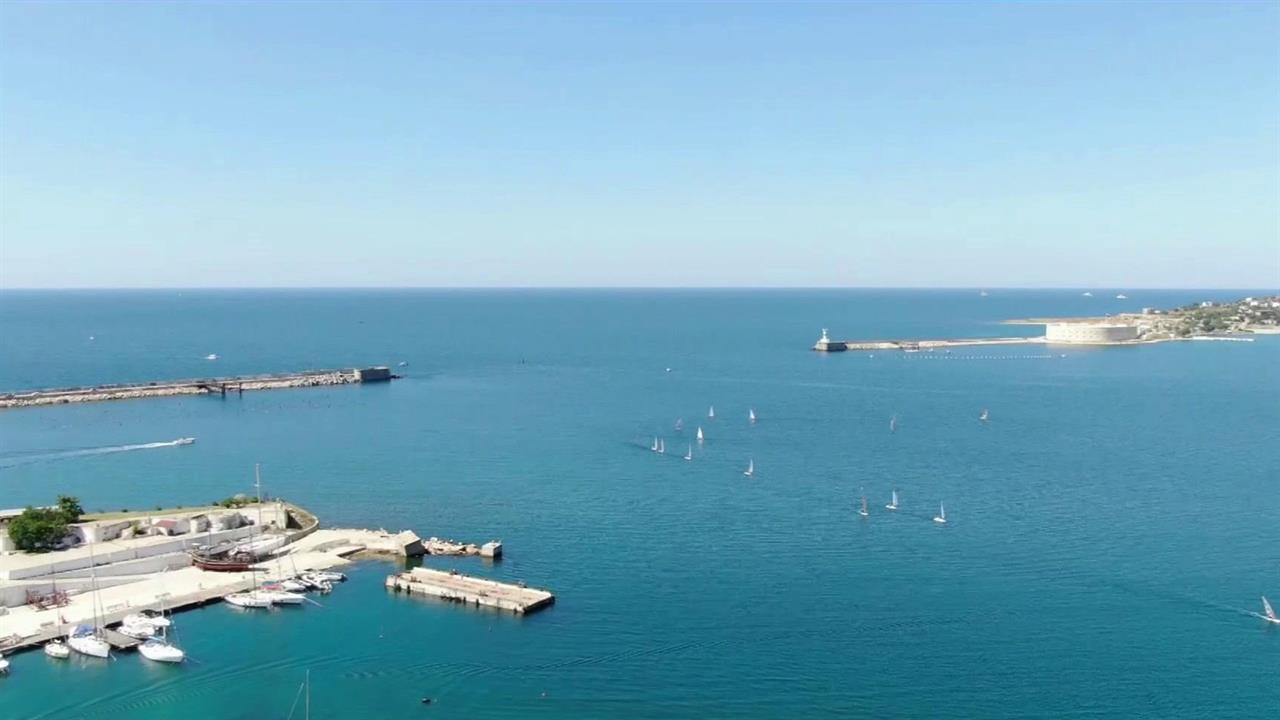 В первый день лета курортный сезон открылся в Краснодарском крае