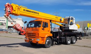 Небольшое обзорное видео автокрана ИВАНОВЕЦ КС-45717К-1Р. Грузоподъёмность 25 т. длина стрелы 31 м.
