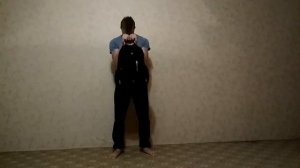 Как накачать бицепс в домашних условиях. Тренировка с рюкзаком.